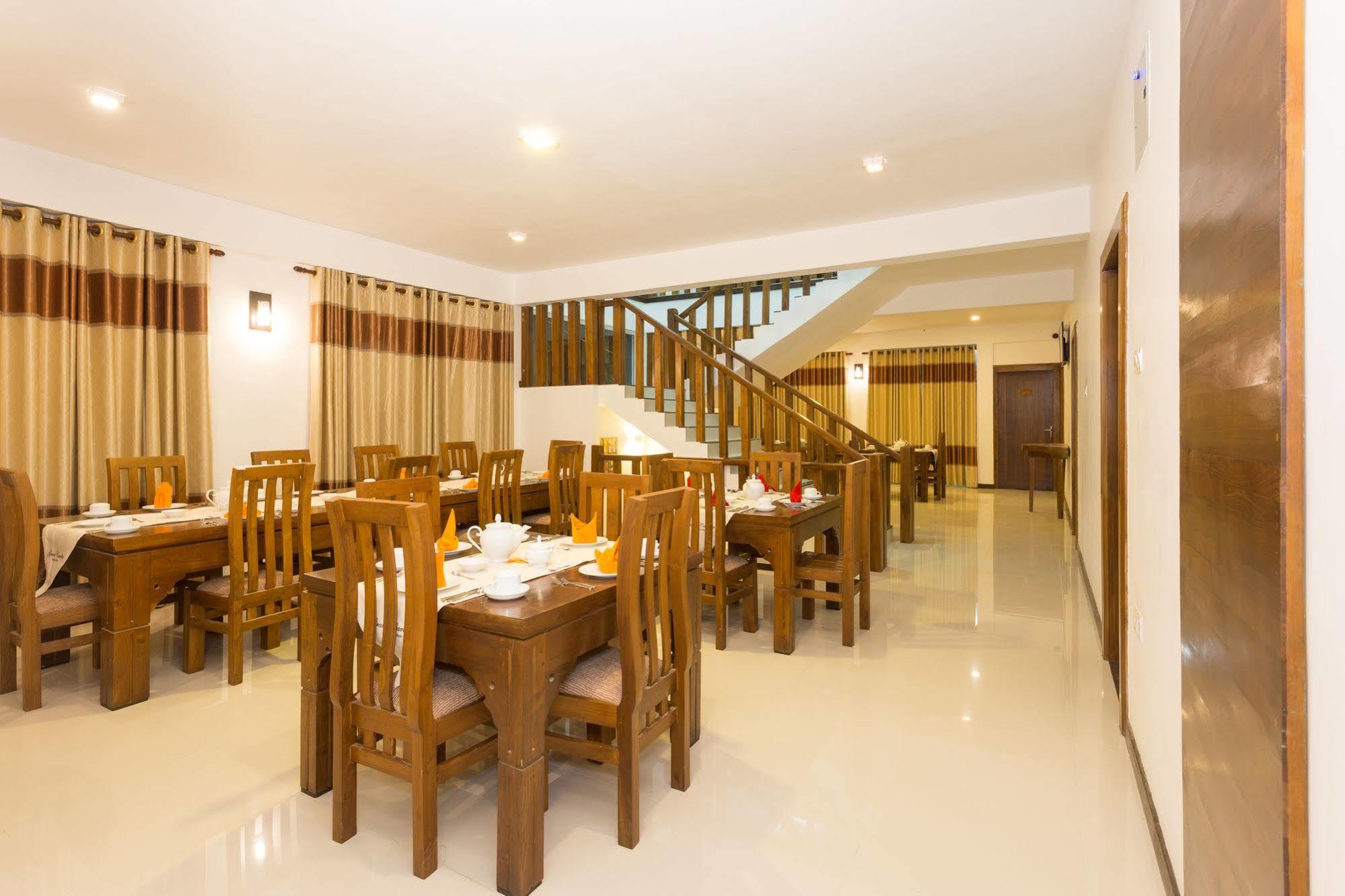 Grand Camellia Hotel Νουβάρα Ελίγια Εξωτερικό φωτογραφία