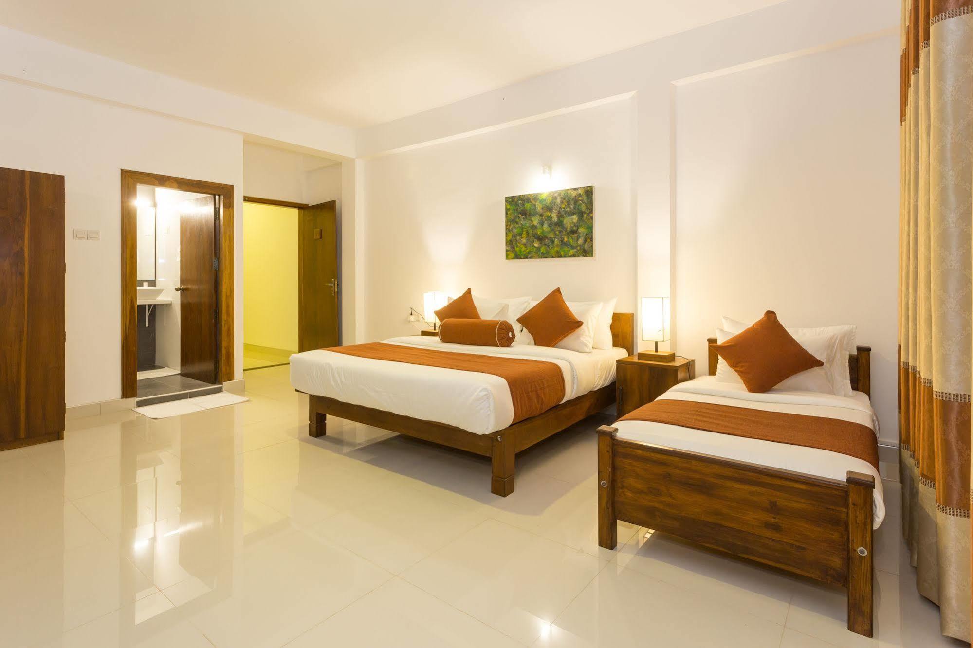 Grand Camellia Hotel Νουβάρα Ελίγια Εξωτερικό φωτογραφία