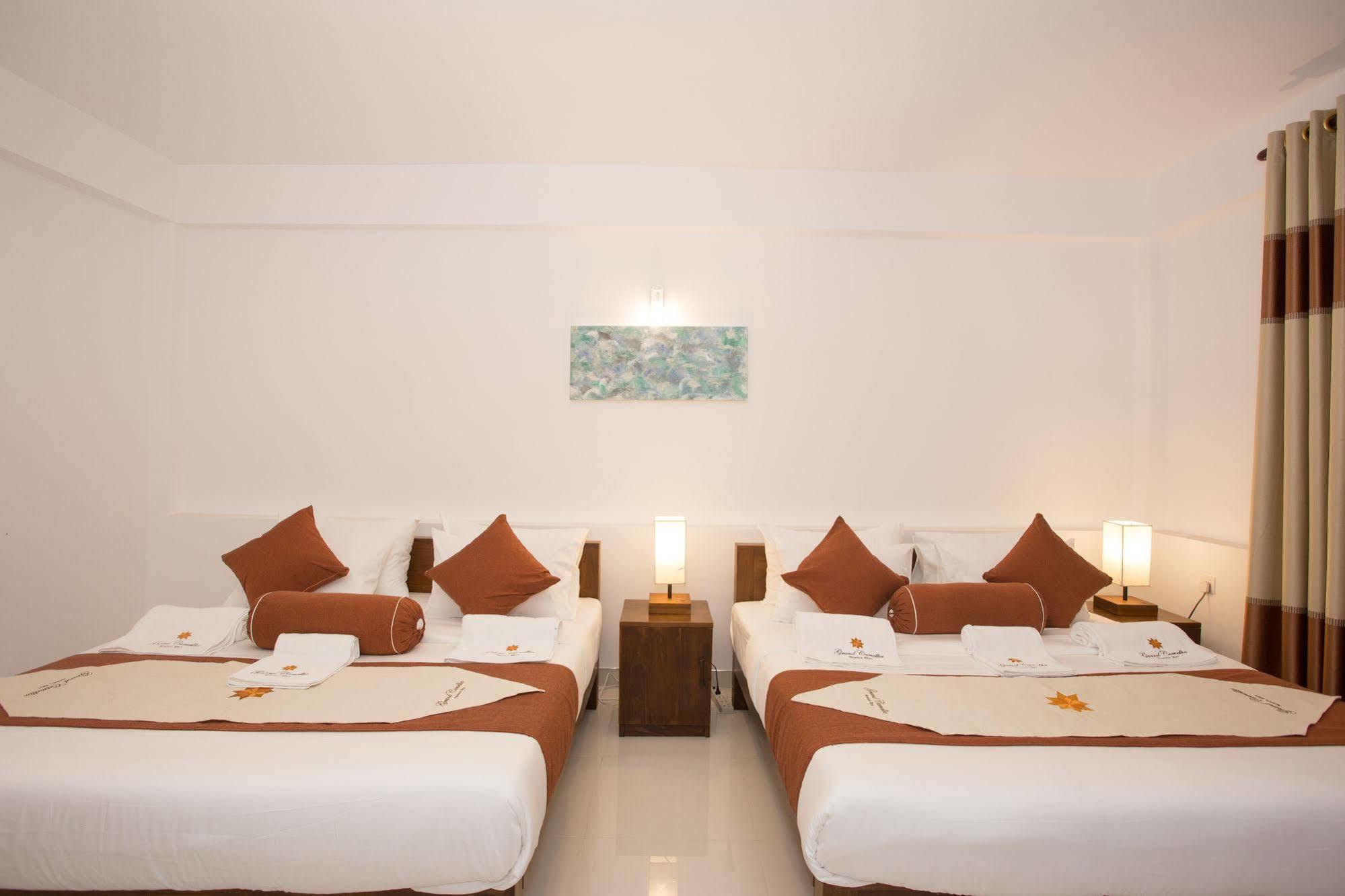 Grand Camellia Hotel Νουβάρα Ελίγια Εξωτερικό φωτογραφία